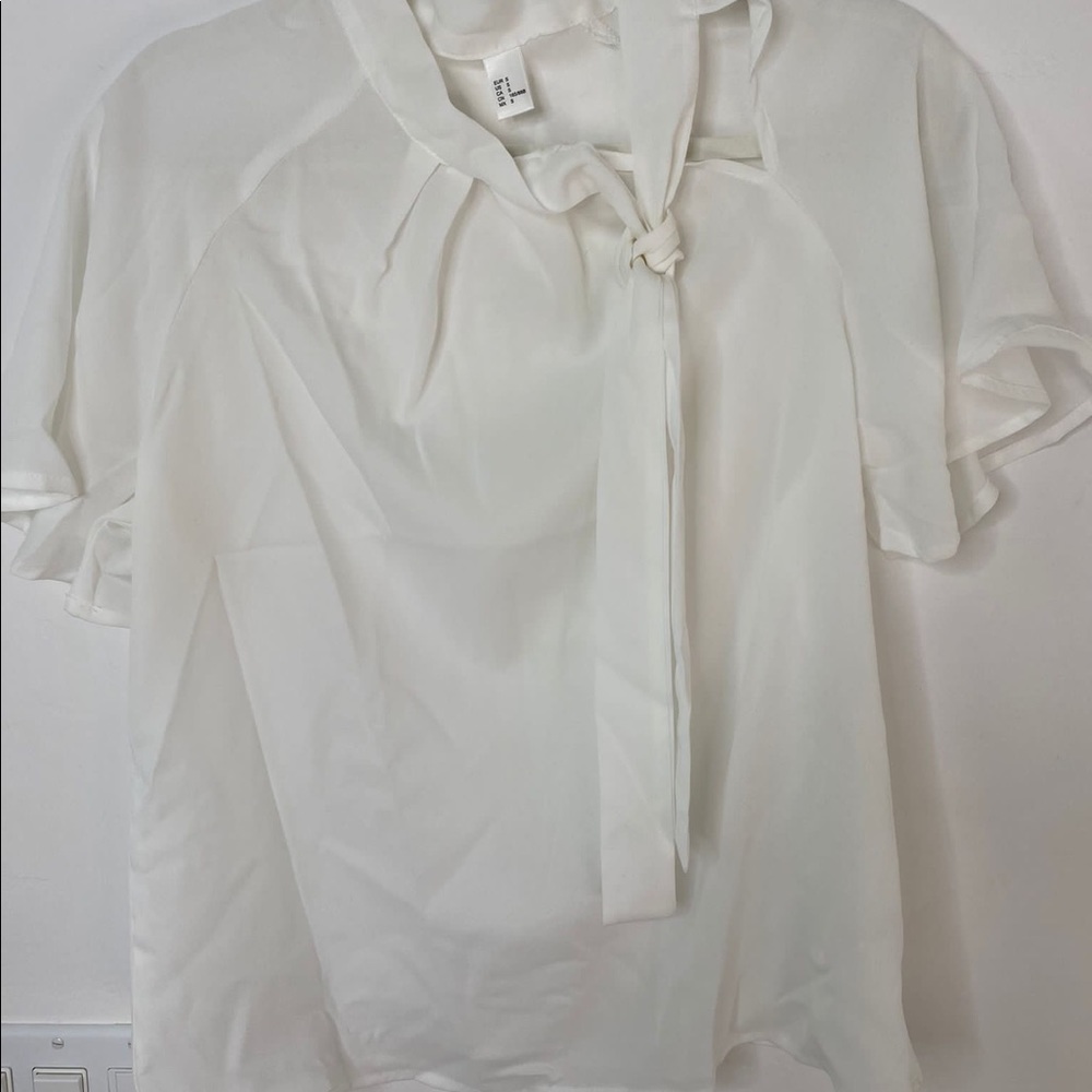 White shirt S